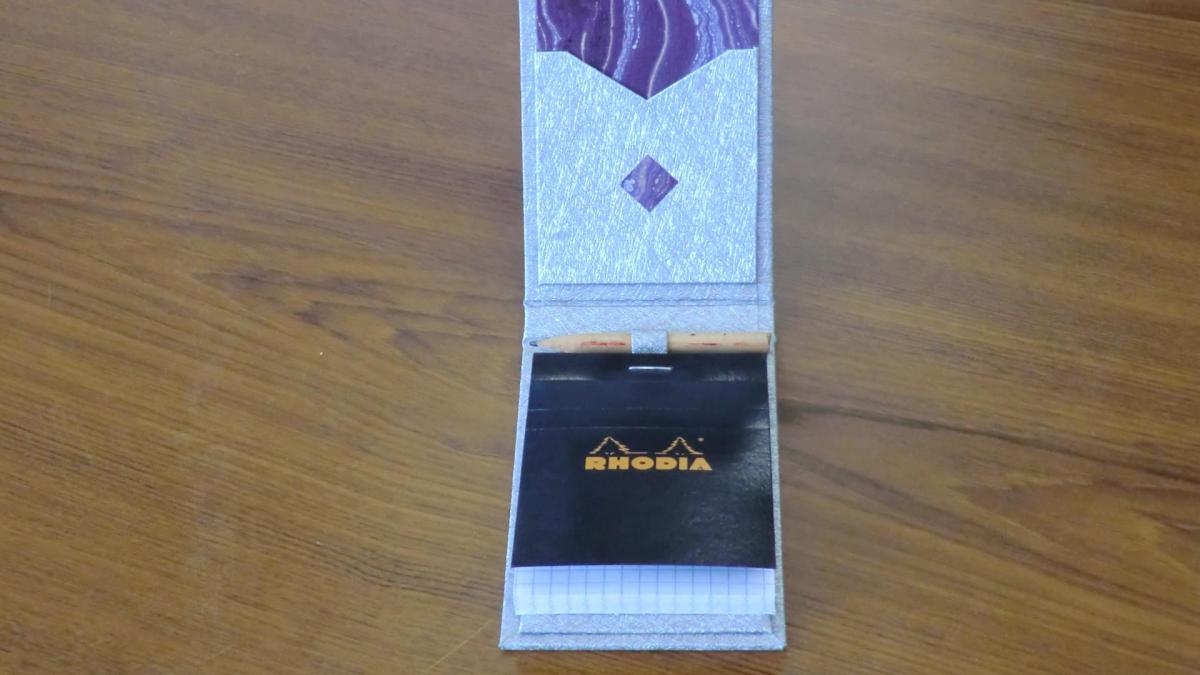 Cartonnage 10