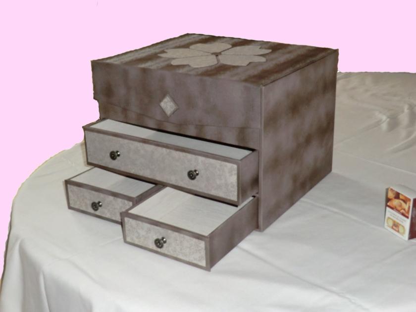 Cartonnage 3